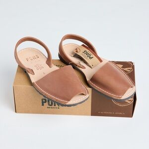 NWT Pons Avarcas Brown Classic Style Brown Sandals